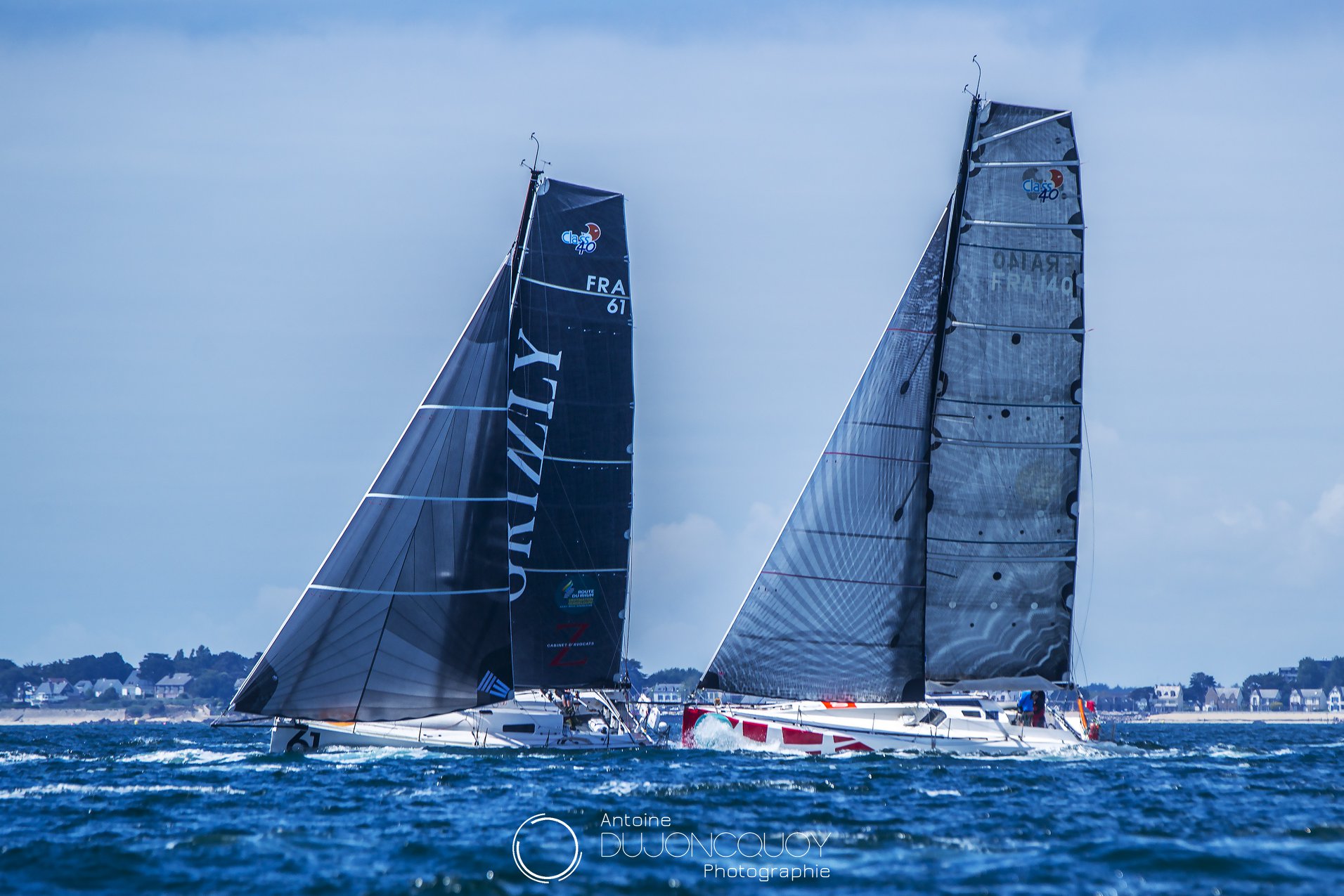 Course De Voiliers Suivant Un Parcours Précis