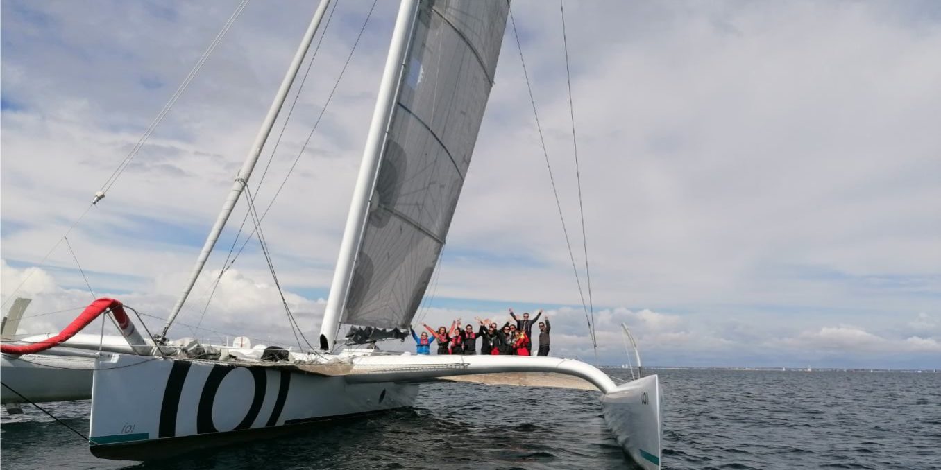 Navigation entreprise trimaran de course avec Nicolas Boidevezi Navigation entreprise trimaran de course avec Nicolas Boidevezi